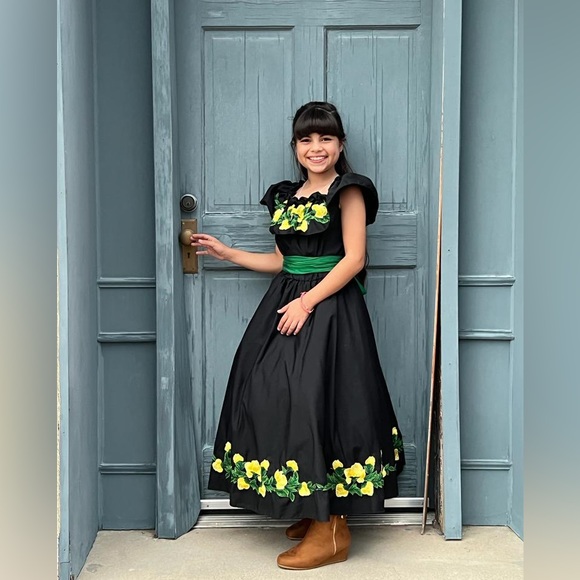 Mexican Dress - greenwatershopping.com Mexican Dress - greenwatershopping.com